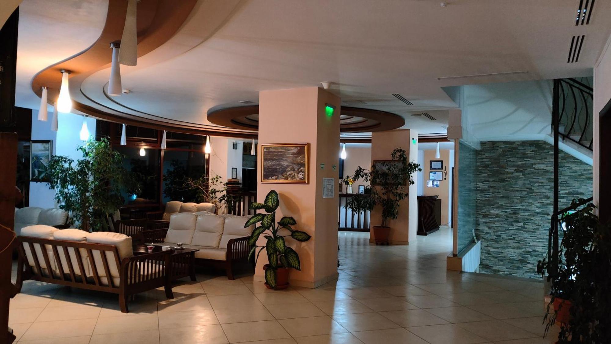 Hotel Valea Cu Pesti Căpăţîneni-Ungureni Bagian luar foto