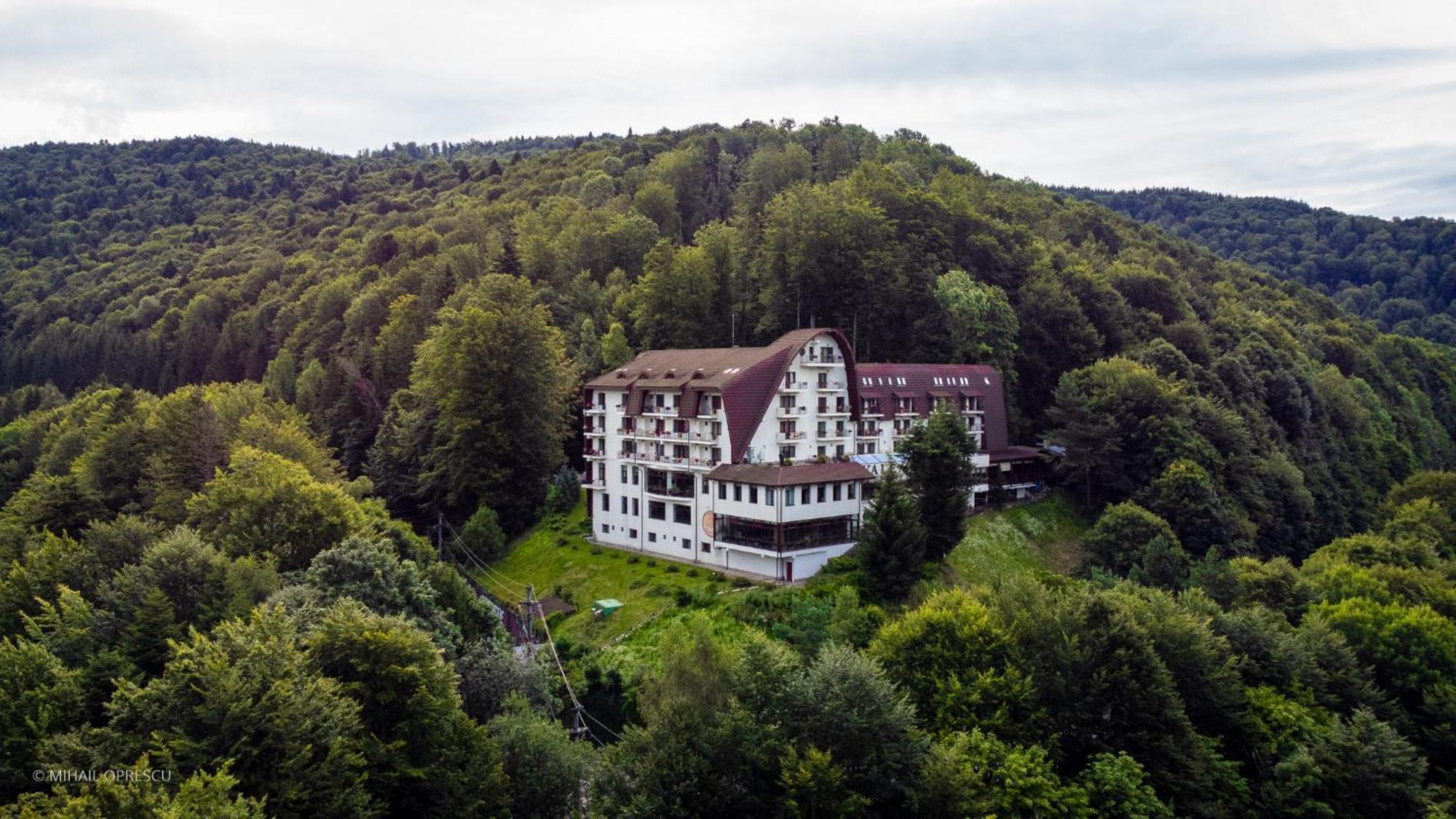 Hotel Valea Cu Pesti Căpăţîneni-Ungureni Bagian luar foto