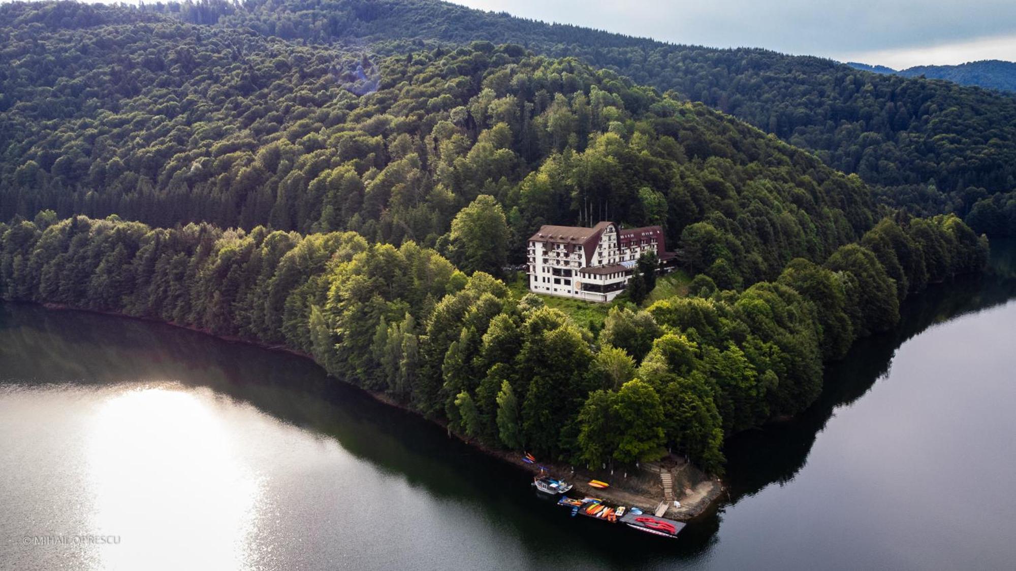 Hotel Valea Cu Pesti Căpăţîneni-Ungureni Bagian luar foto
