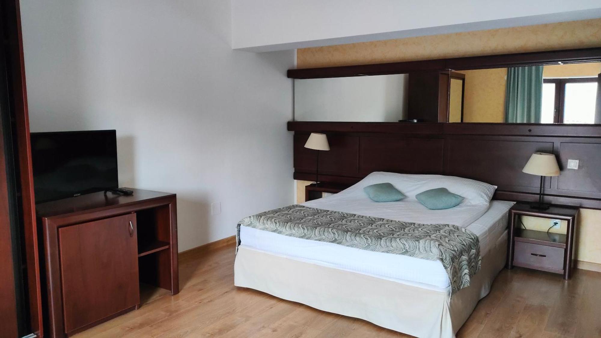 Hotel Valea Cu Pesti Căpăţîneni-Ungureni Bagian luar foto