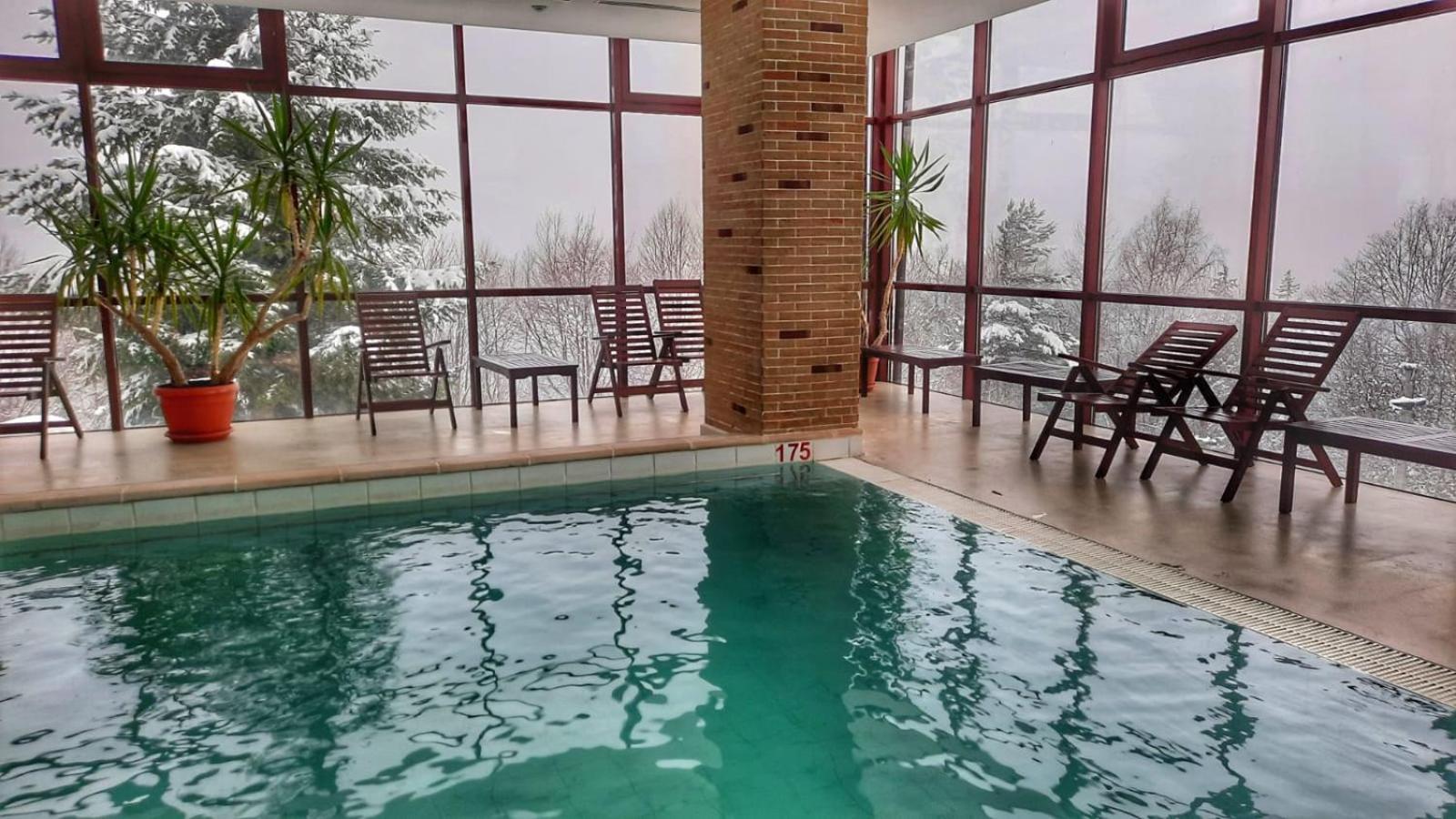 Hotel Valea Cu Pesti Căpăţîneni-Ungureni Bagian luar foto