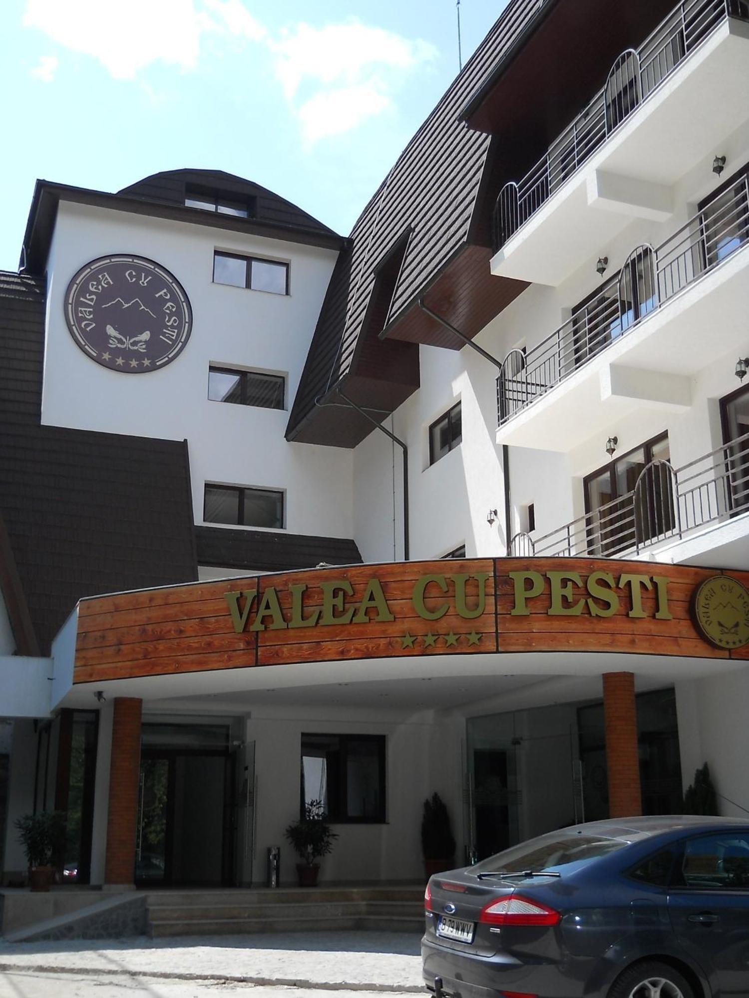Hotel Valea Cu Pesti Căpăţîneni-Ungureni Bagian luar foto