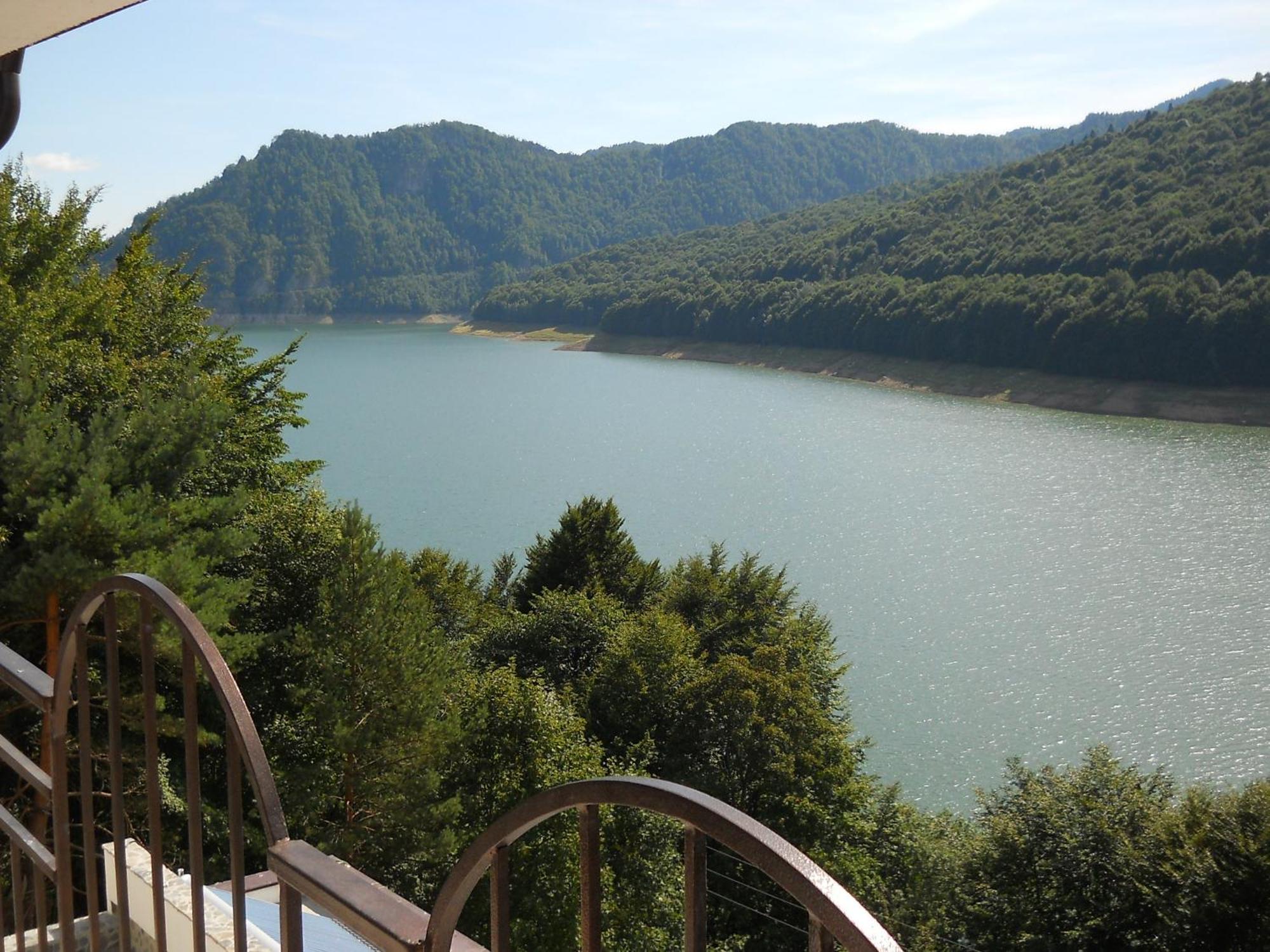Hotel Valea Cu Pesti Căpăţîneni-Ungureni Bagian luar foto